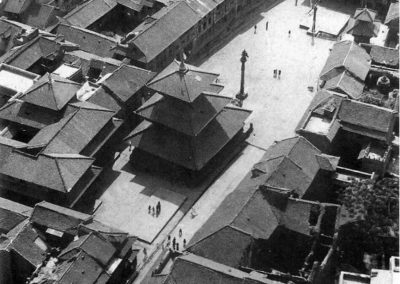 An aerial view of Tachupal Tol or Dattatraya Square, the oldest part of Bhaktapur, at the beginning of the 1960s. The Dattatraya temple, in the middle, was built in the 15th century